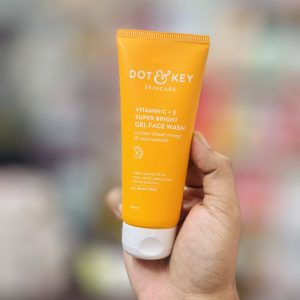 Dot & Key Vitamin C + E Super Bright Gel Face Wash 100ml